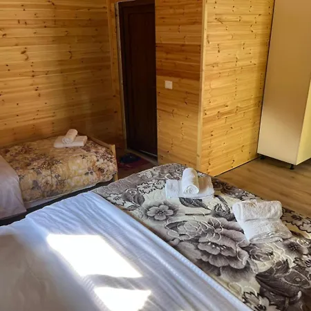 Idajeti Guest Hause * 瓦勒博内