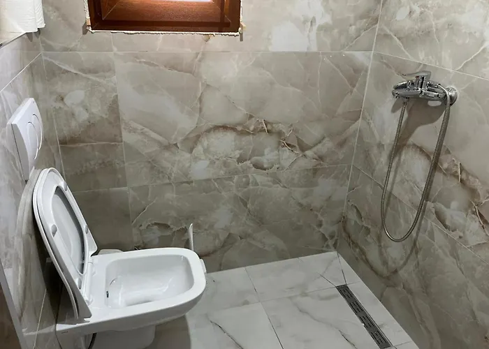 Idajeti Guest Hause Maison d'hôtes Valbone
